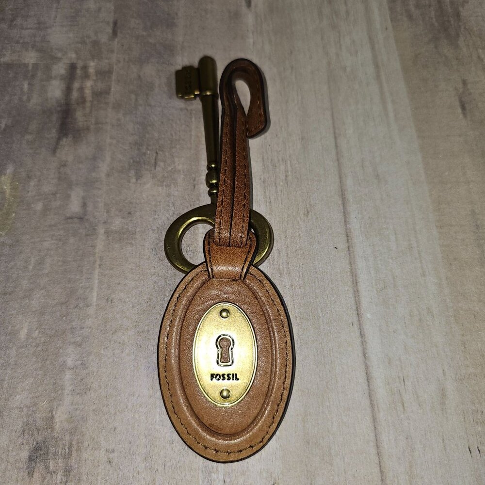 Fossil Purse Charm Hang Tag Key Lock Leather - Picture 3 of 4